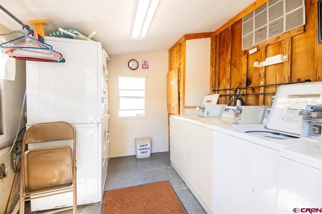 111 S Gunnison Avenue Unit: 3 separate tracts sold as