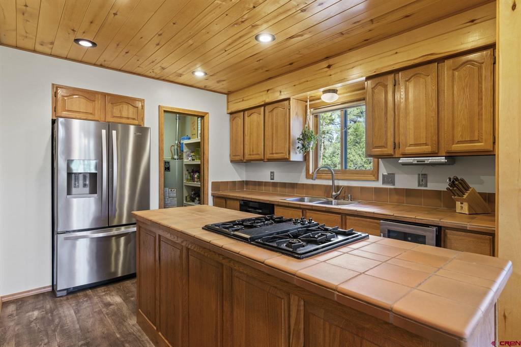 35453 Road R.6