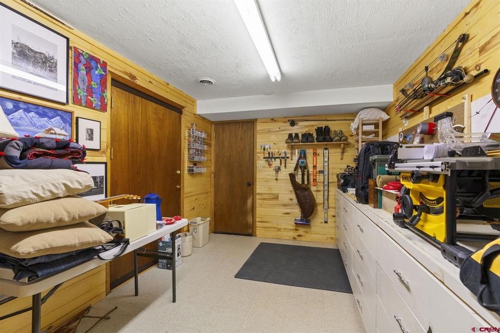 35453 Road R.6