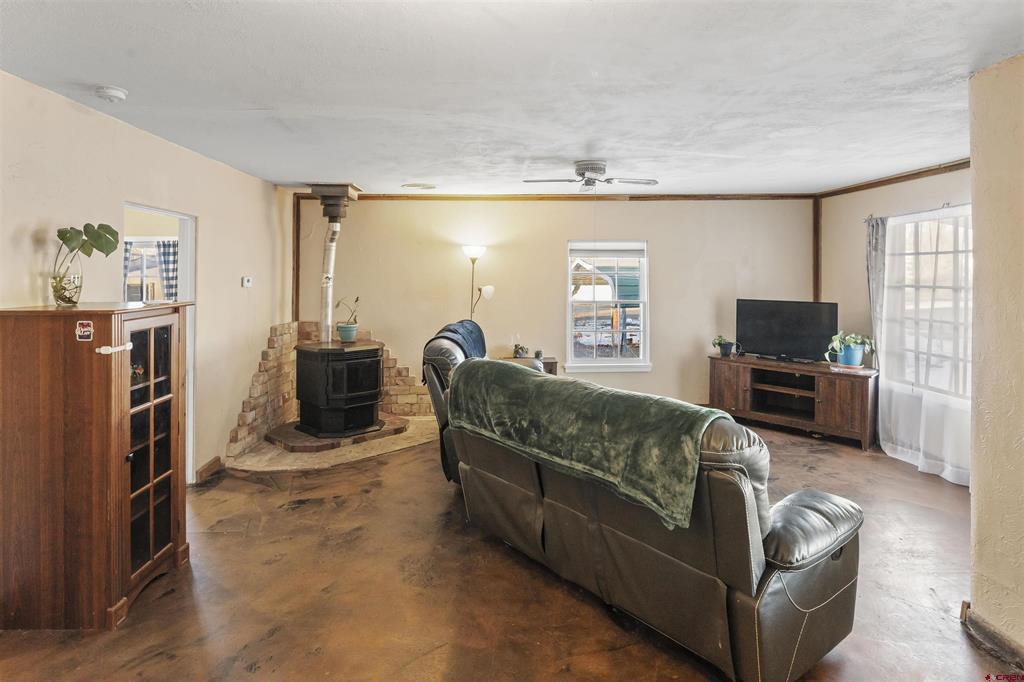 217 N Highway 50 Business Loop