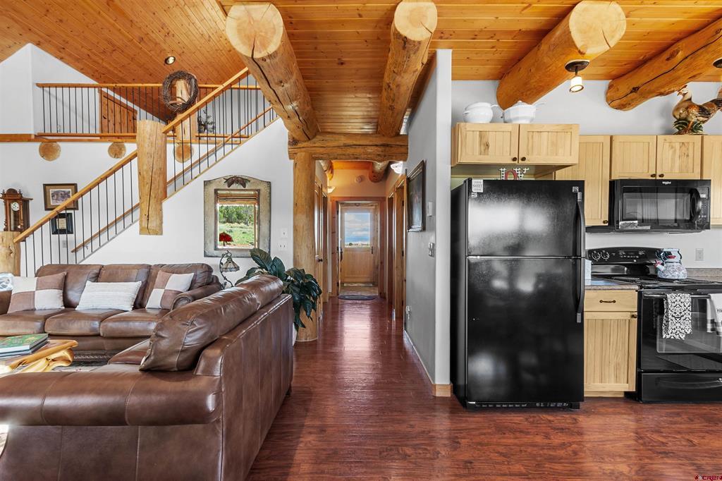 221 Snowy Peaks Drive