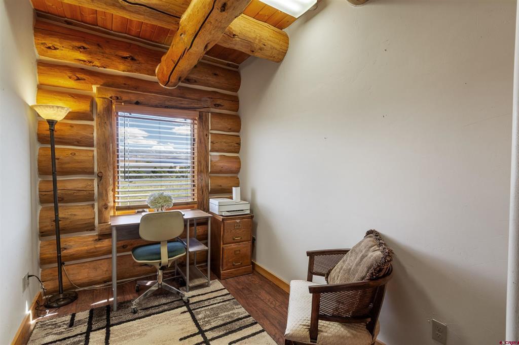 221 Snowy Peaks Drive