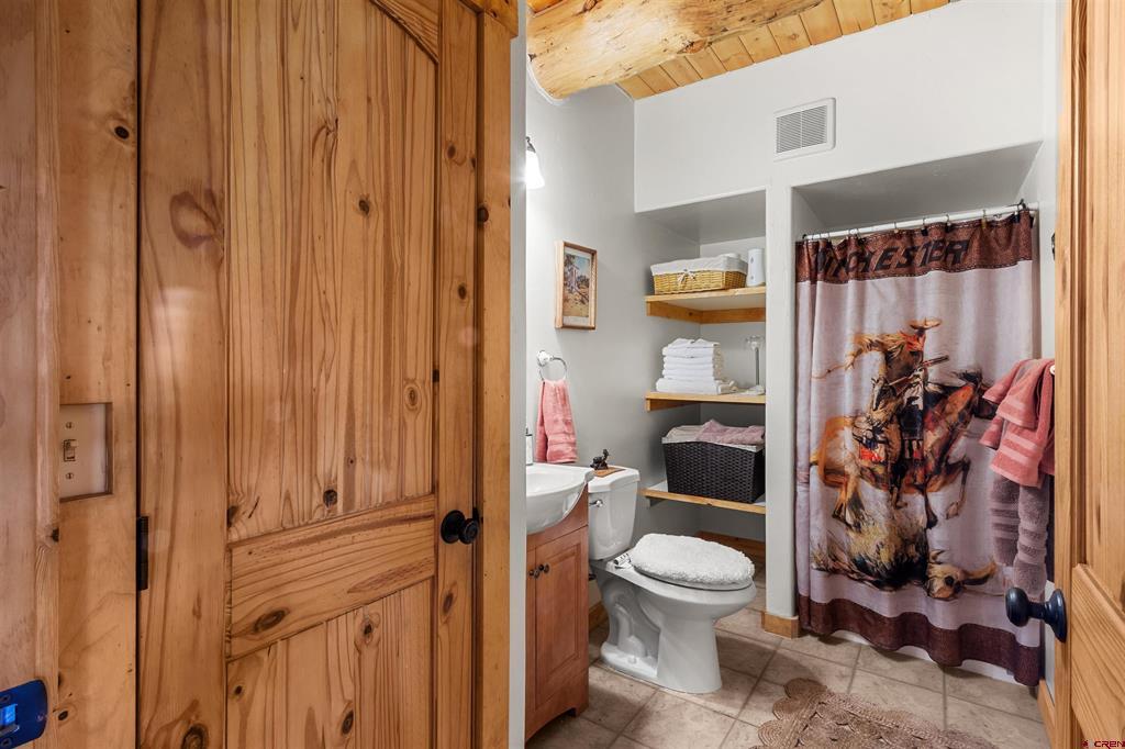 221 Snowy Peaks Drive