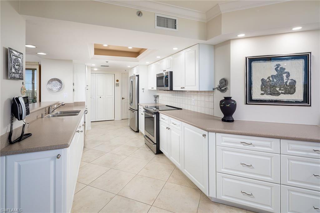 6361 Pelican Bay BLVD # 705
