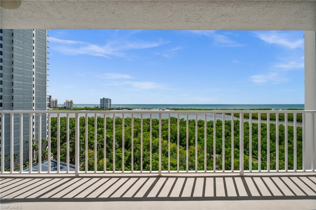 5550 Heron Point DR # 904