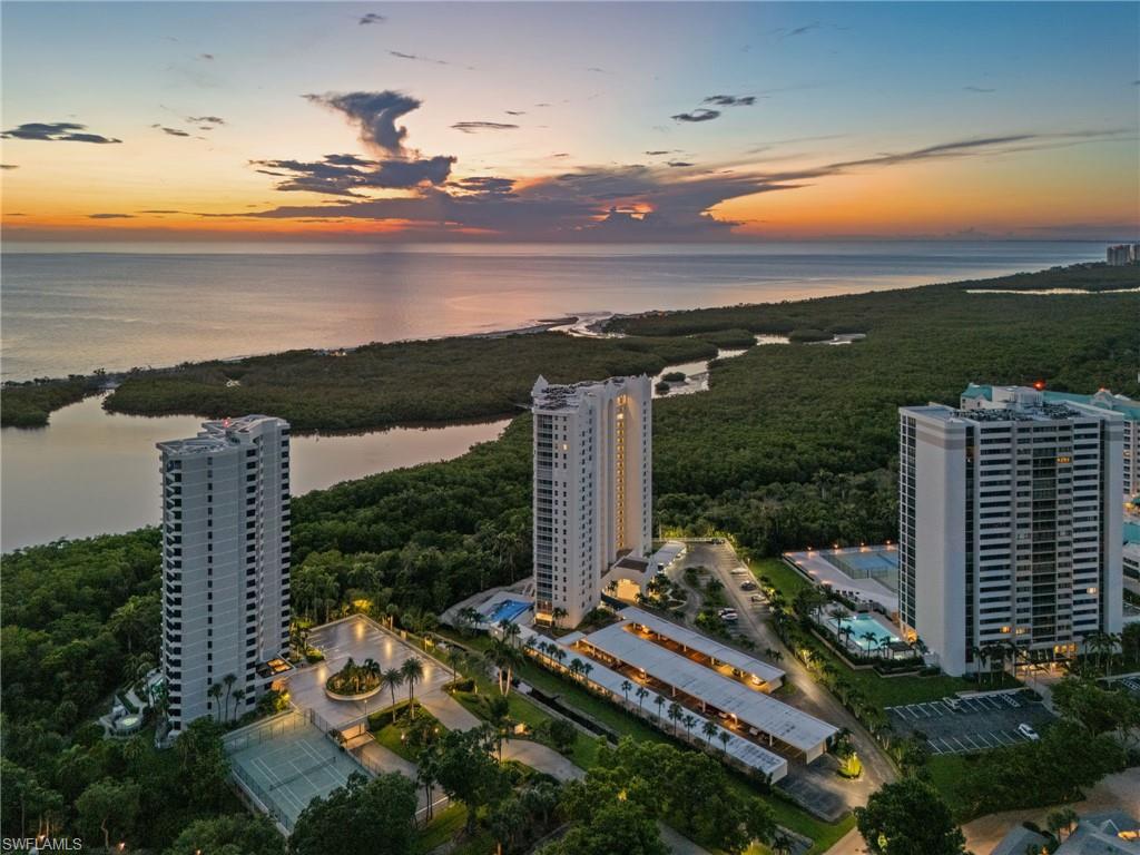 5550 Heron Point DR # 904