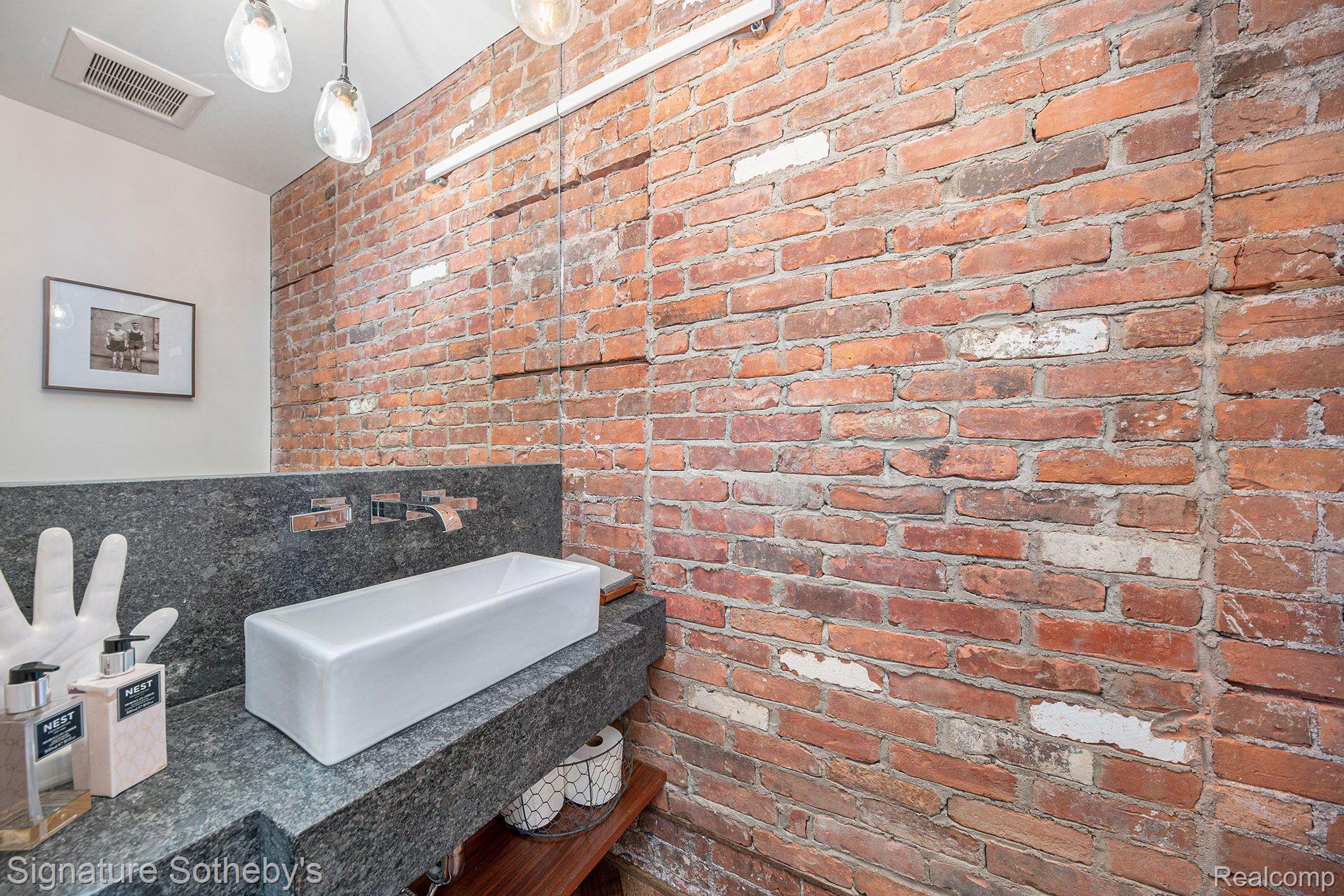 291 Edmund Place Unit: Unit 2