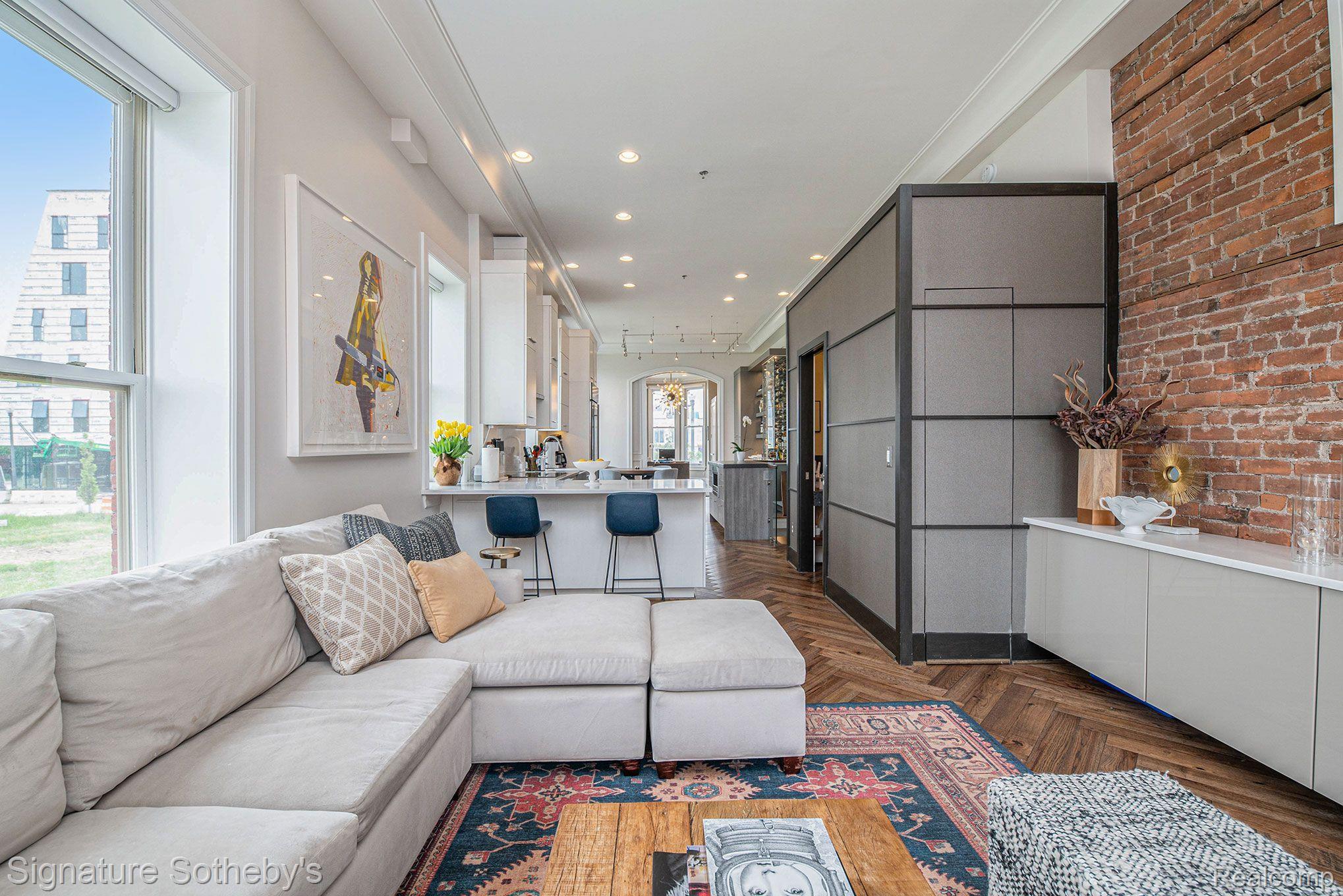 291 Edmund Place Unit: Unit 2