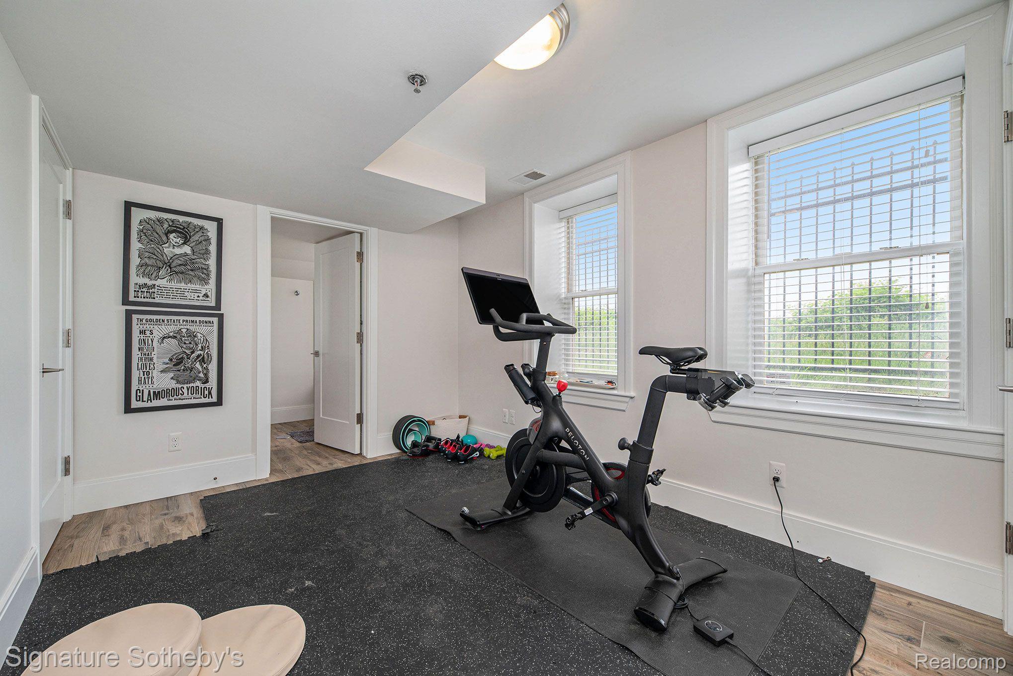 291 Edmund Place Unit: Unit 2