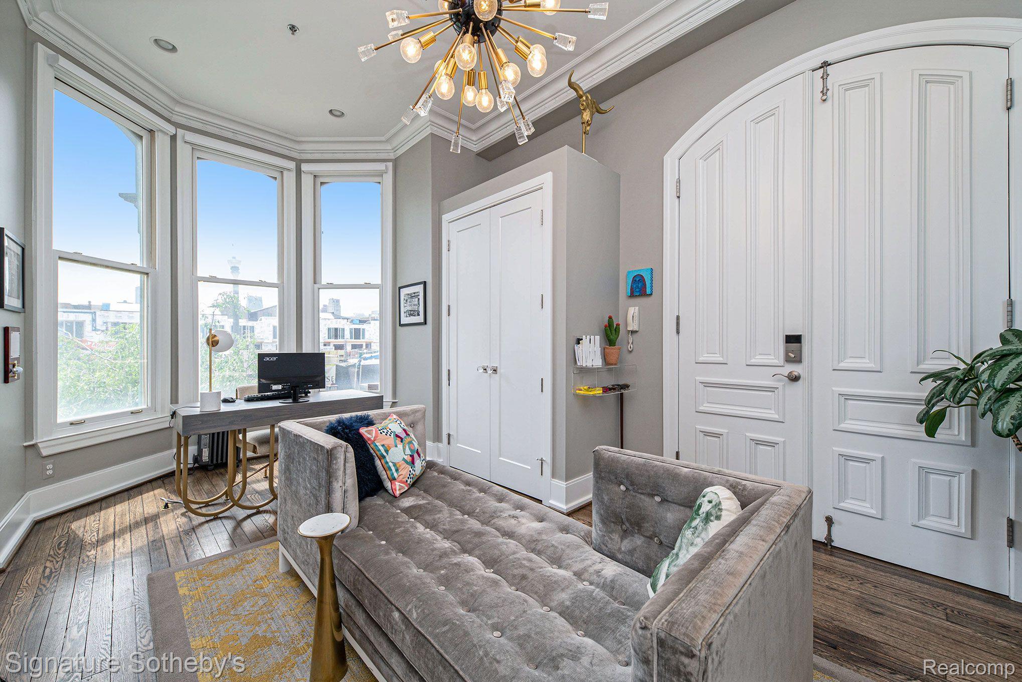 291 Edmund Place Unit: Unit 2