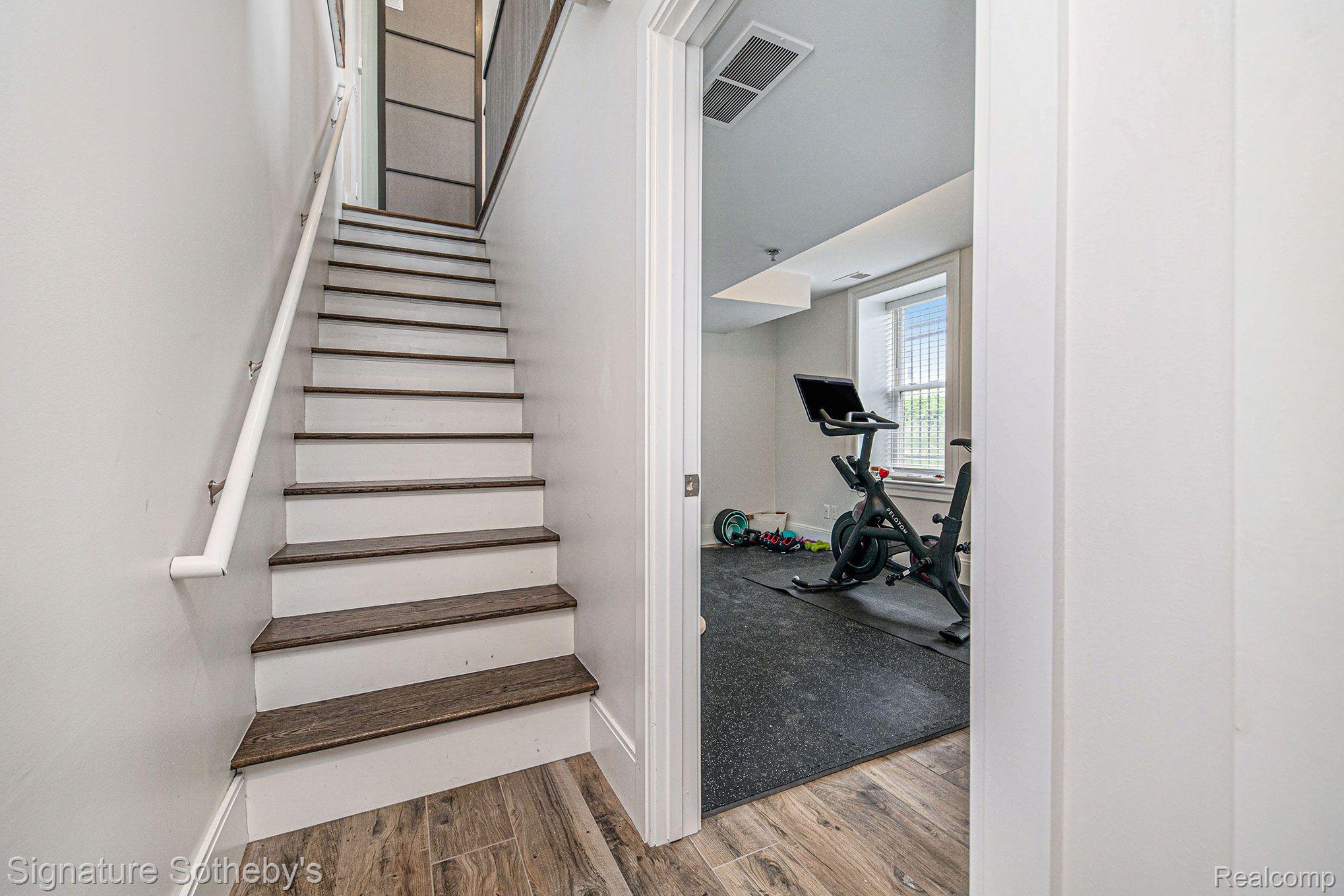 291 Edmund Place Unit: Unit 2