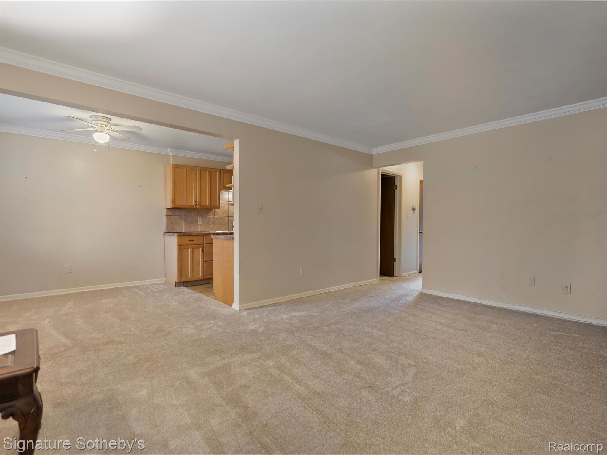 2820 WOODSLEE Drive Unit: 205