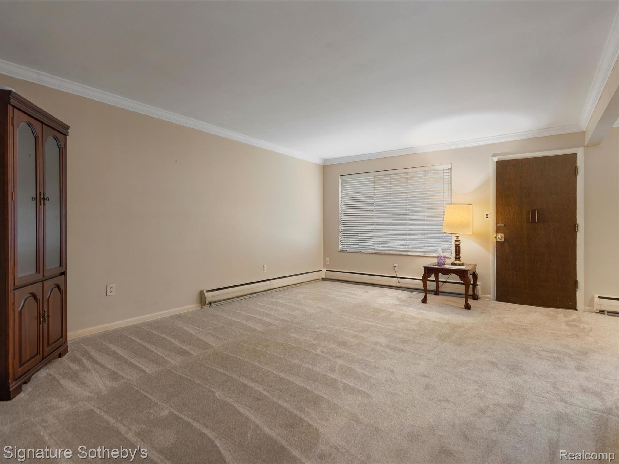 2820 WOODSLEE Drive Unit: 205
