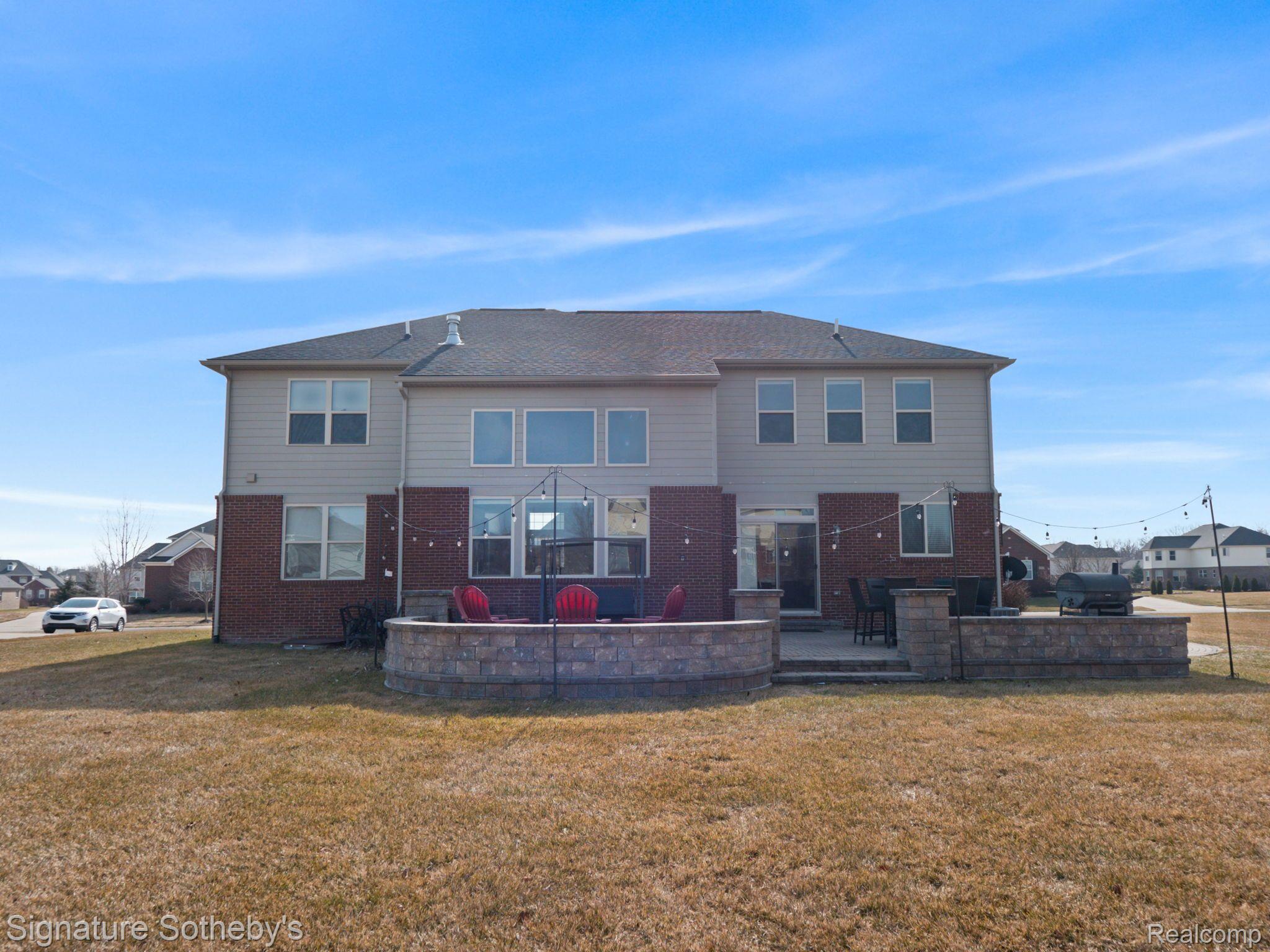 6990 SYLVANIA Lane