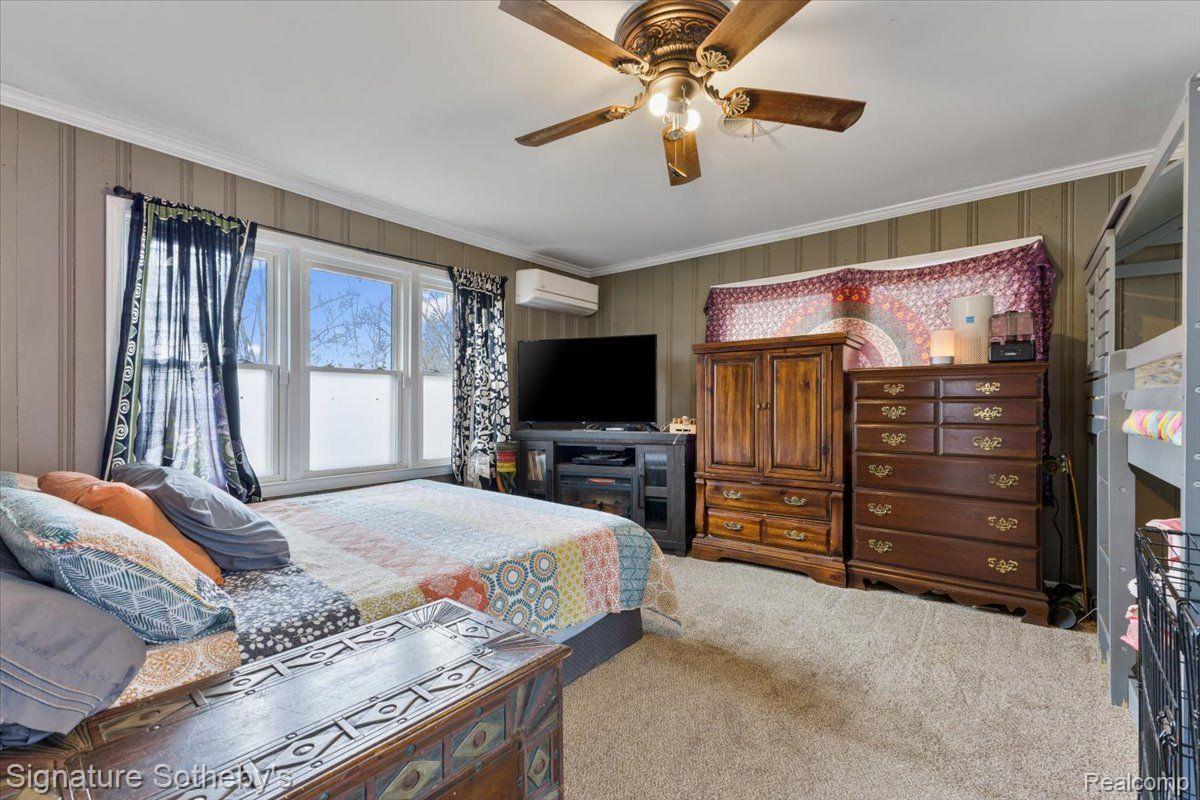 1545 N PONTIAC Trail