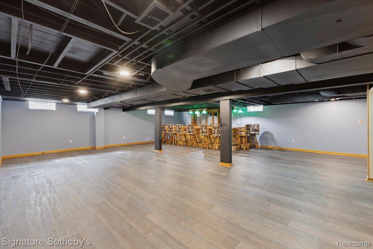 18424 NADOL Drive