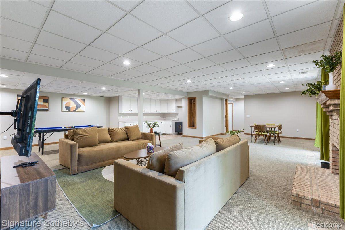 38657 LANCASTER Drive