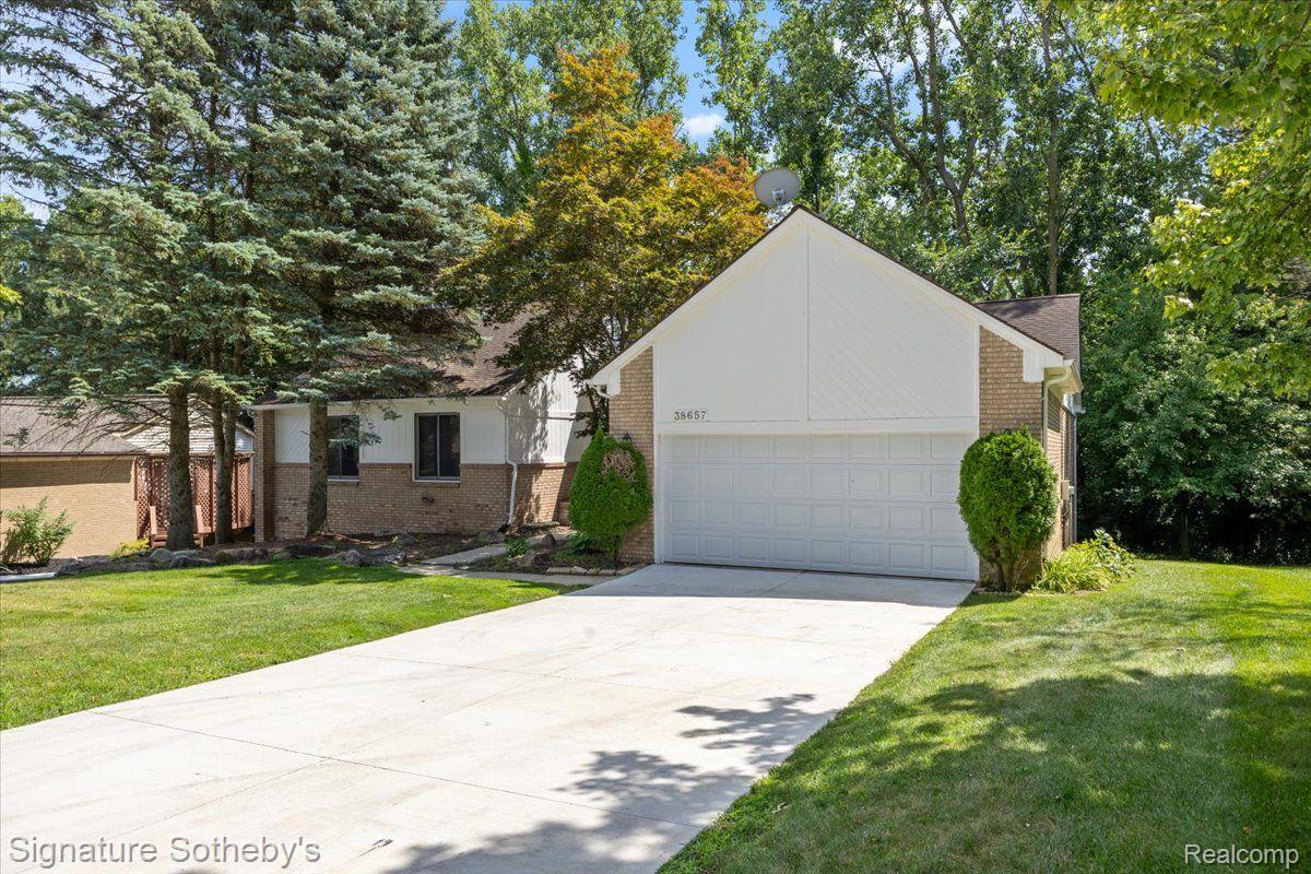 38657 LANCASTER Drive