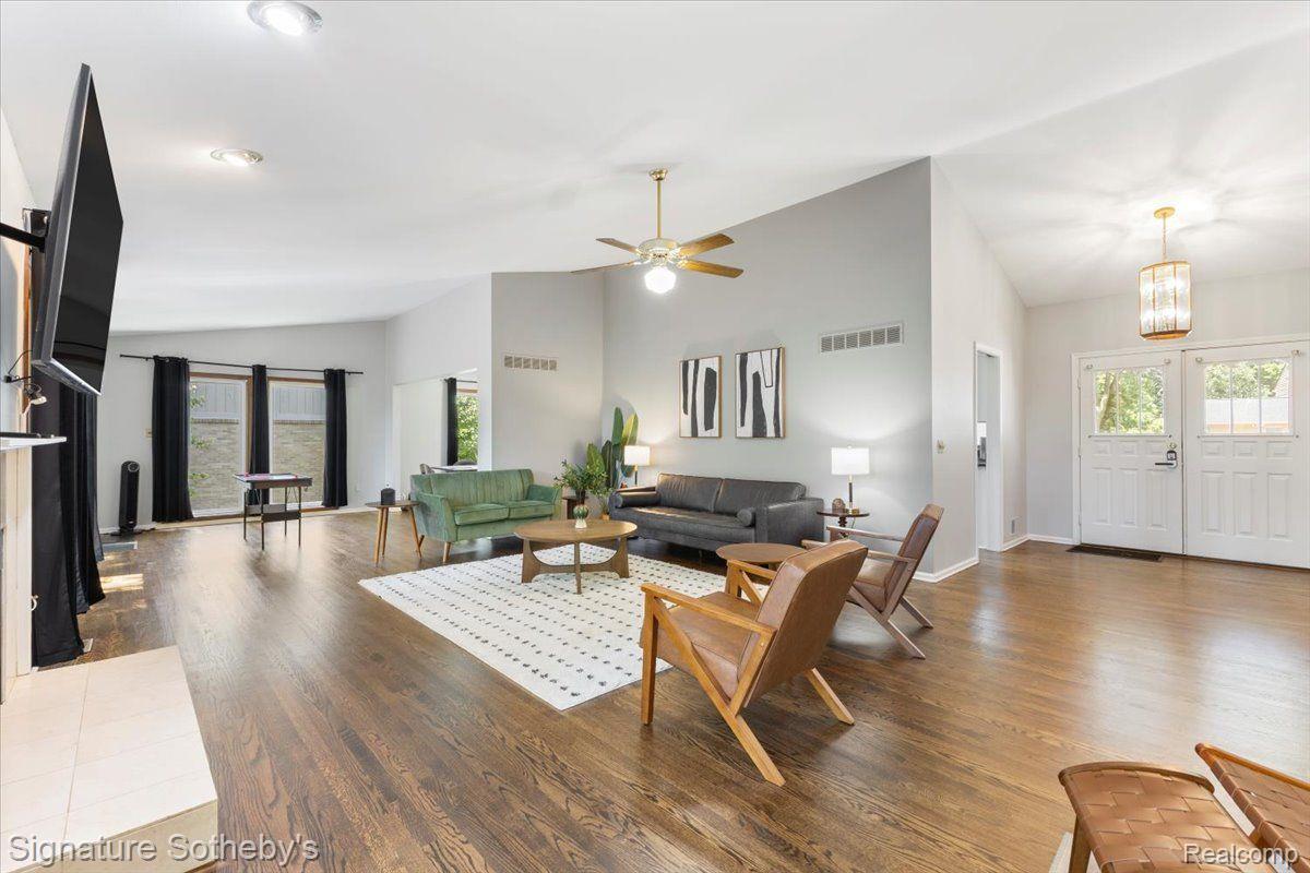 38657 LANCASTER Drive