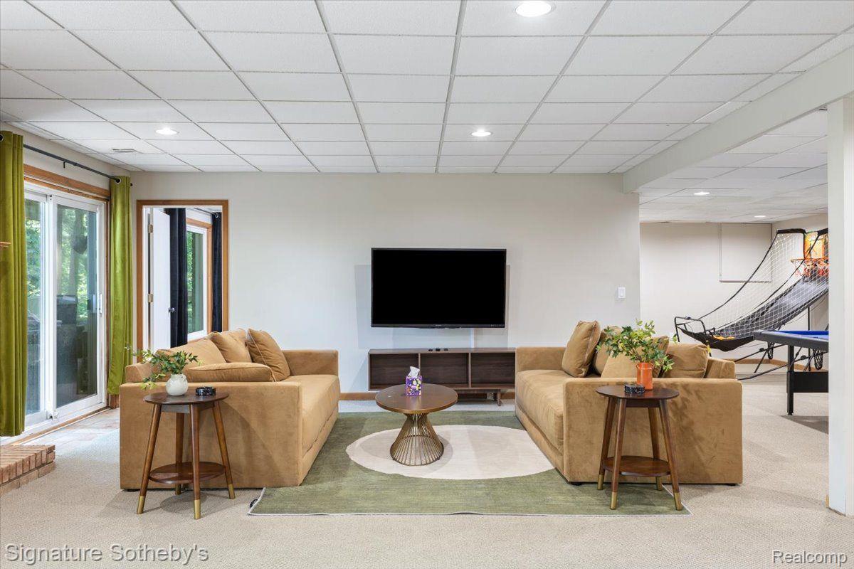 38657 LANCASTER Drive