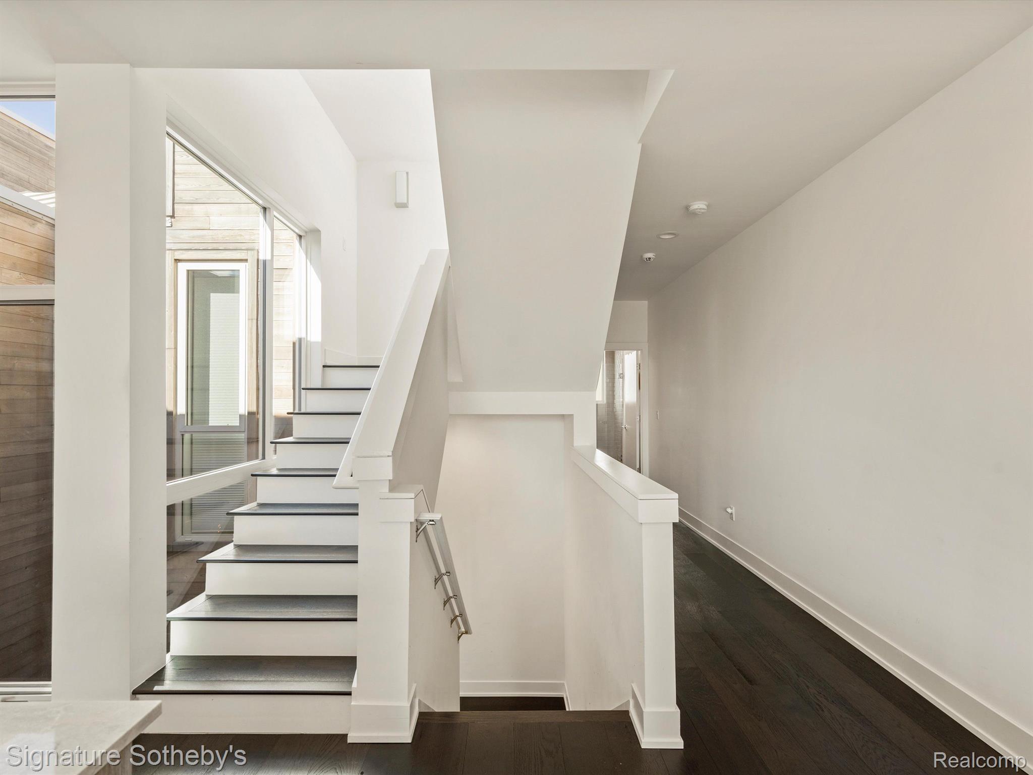 2643 BRUSH Street