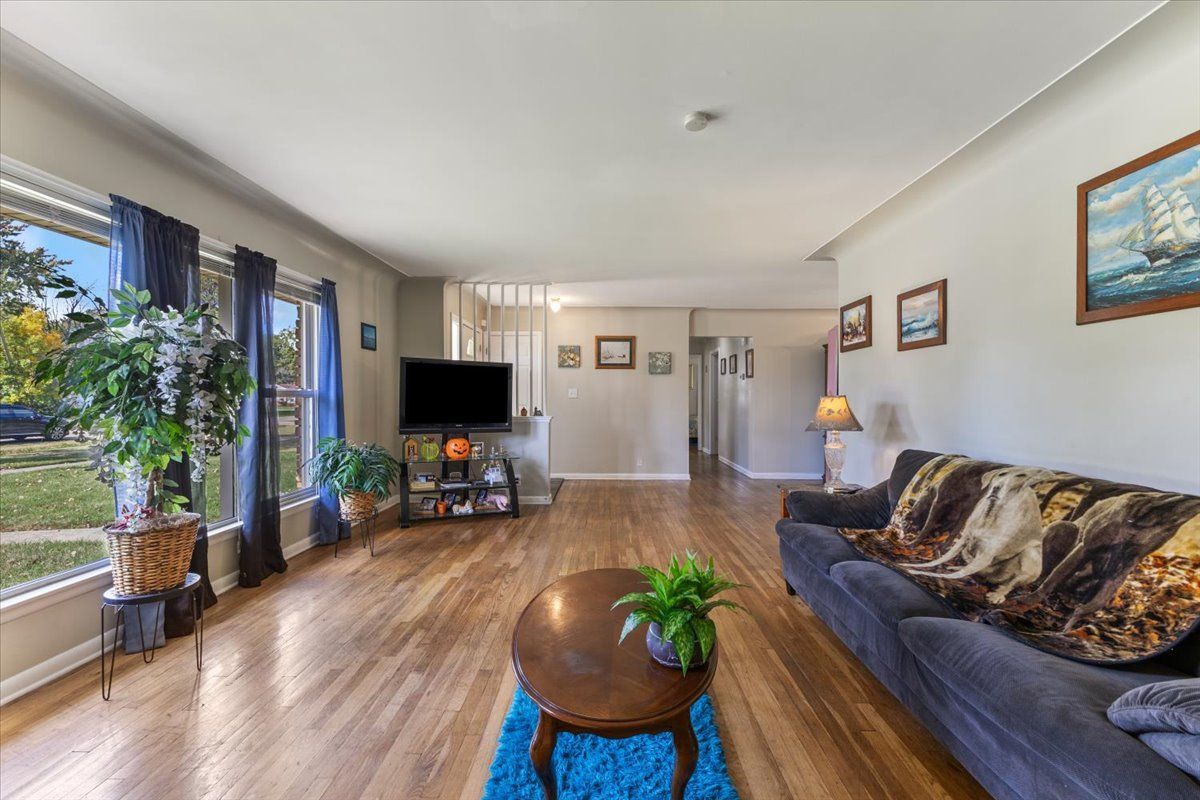 24500 LATHRUP Boulevard
