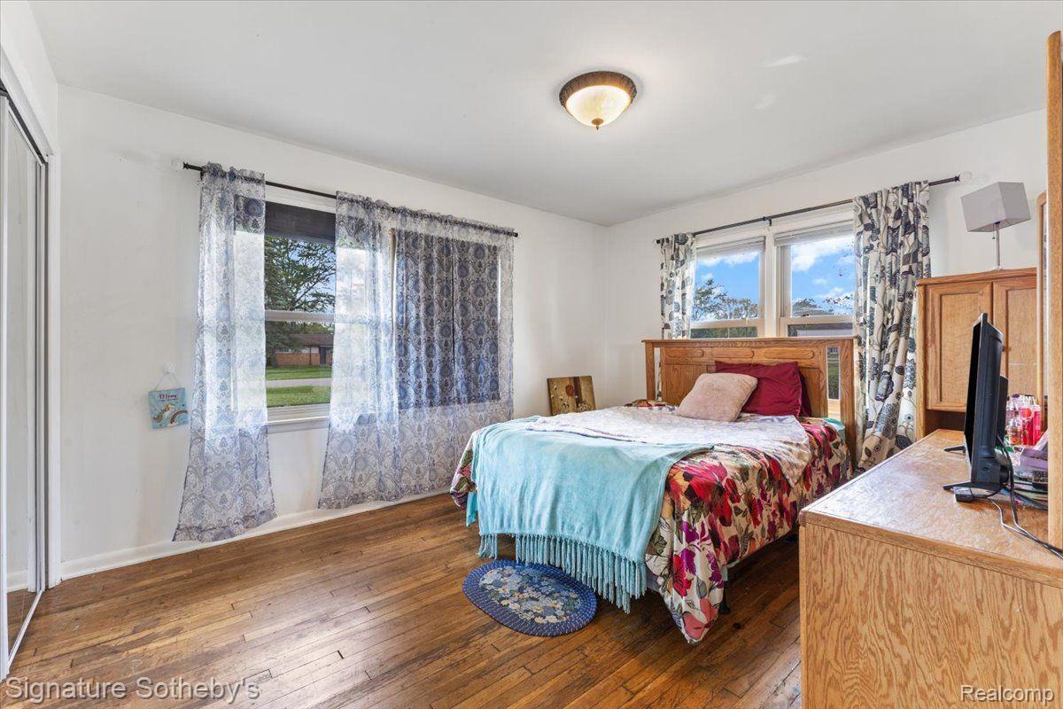 24500 LATHRUP Boulevard