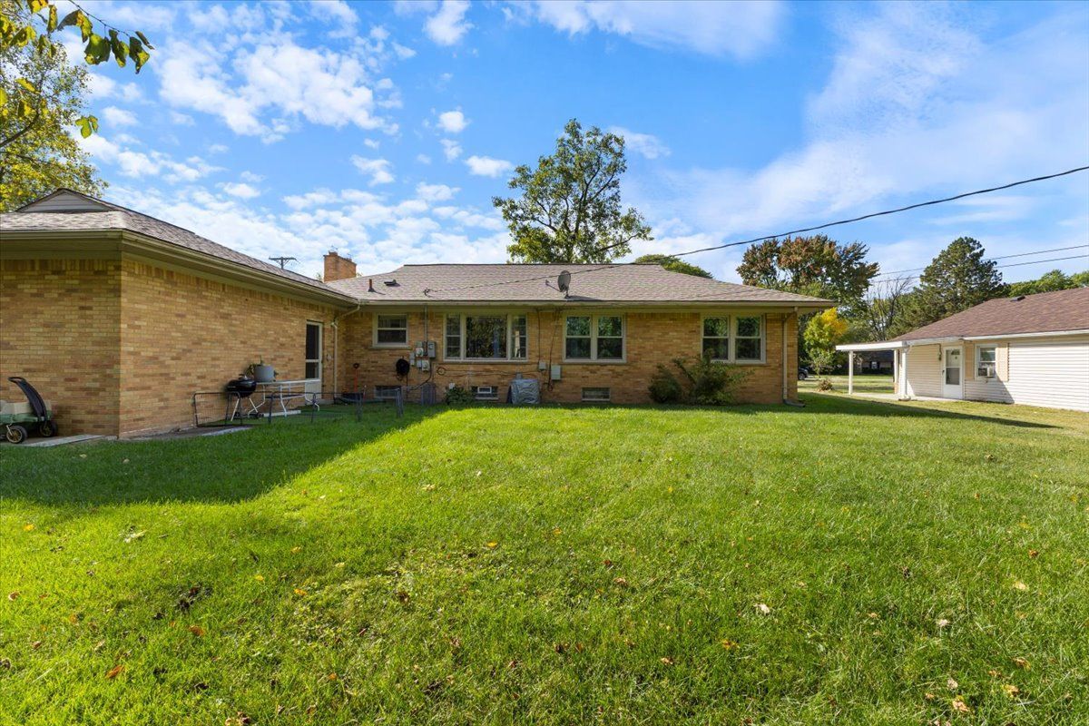24500 LATHRUP Boulevard