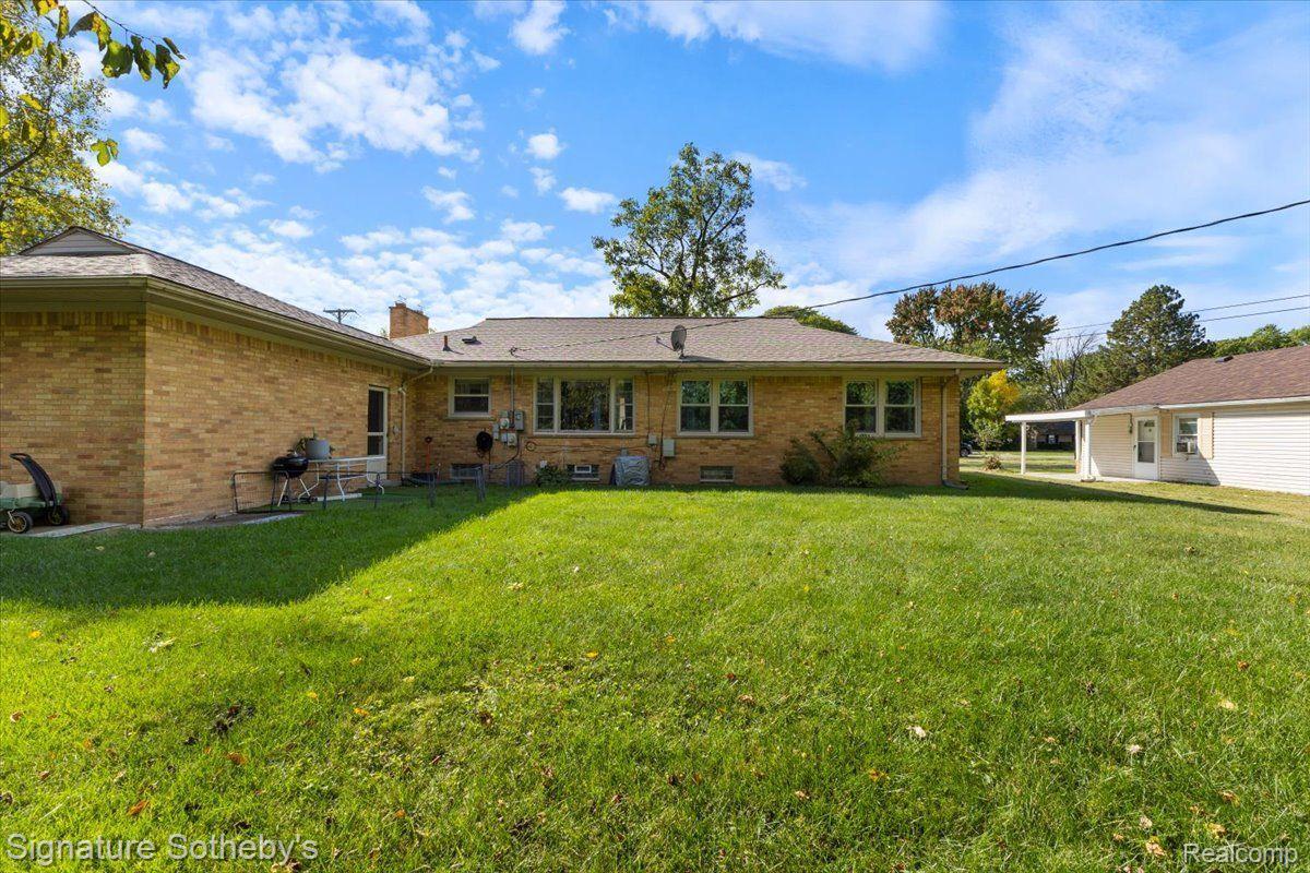 24500 LATHRUP Boulevard