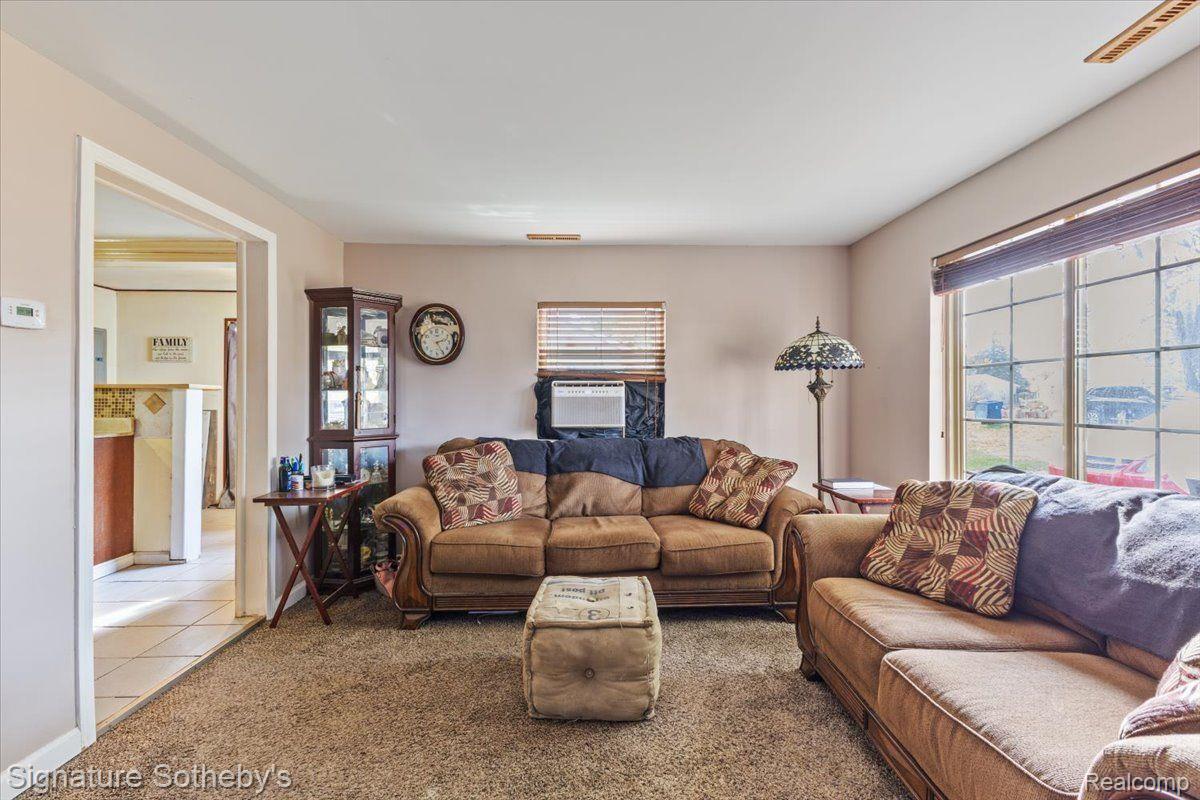 2745 WEAVERTON