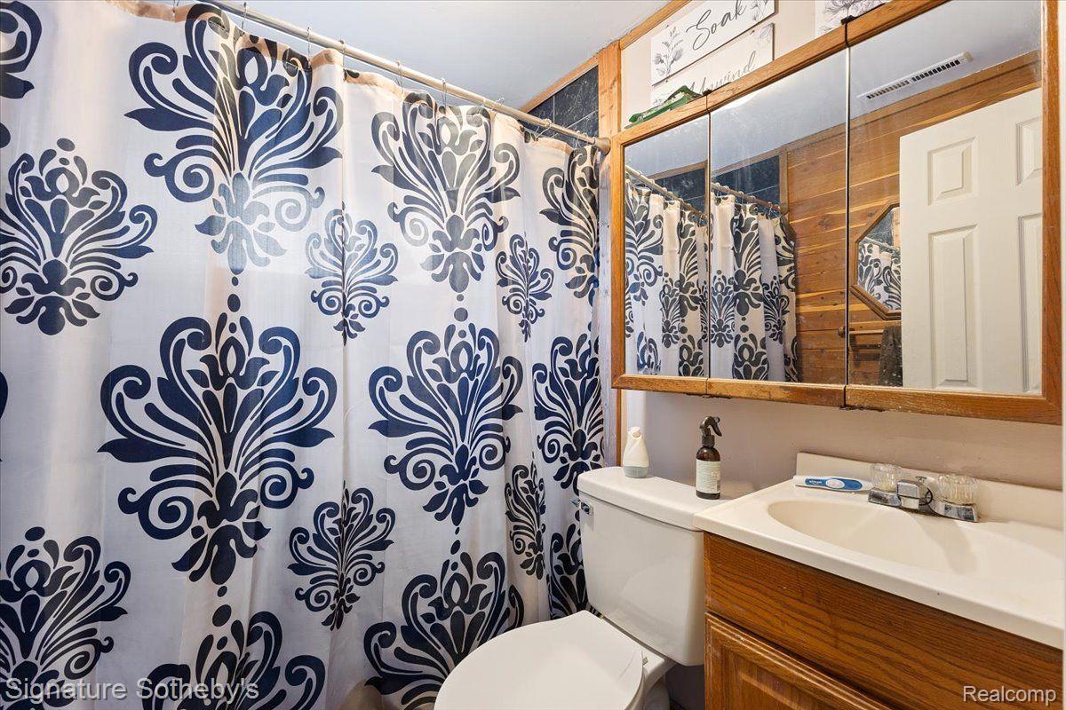 2745 WEAVERTON