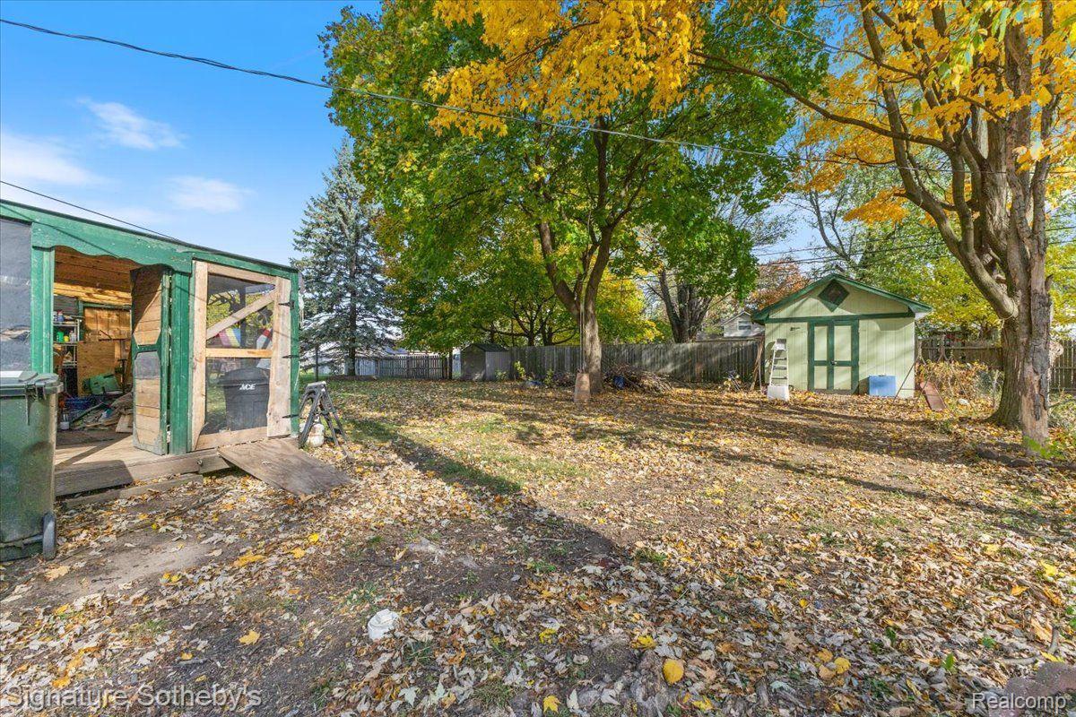 2745 WEAVERTON
