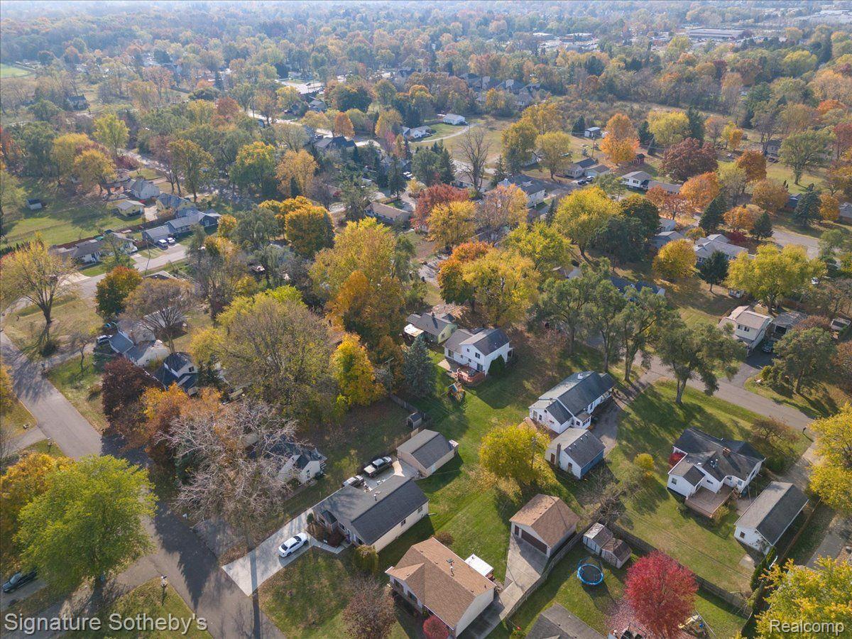 2745 WEAVERTON