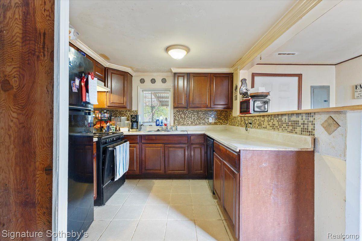 2745 WEAVERTON