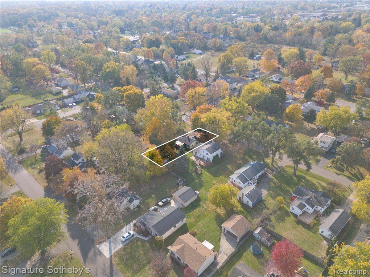 2745 WEAVERTON