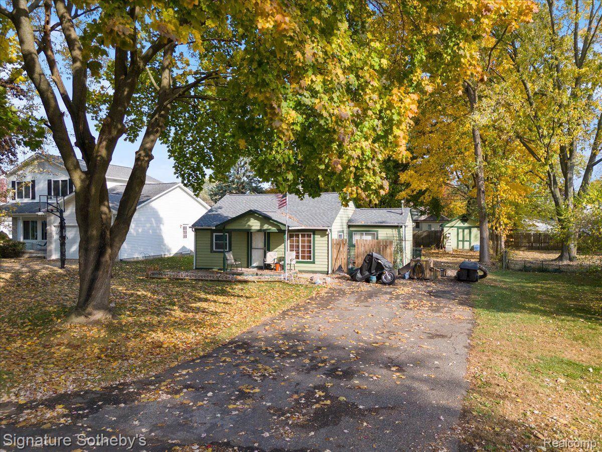 2745 WEAVERTON