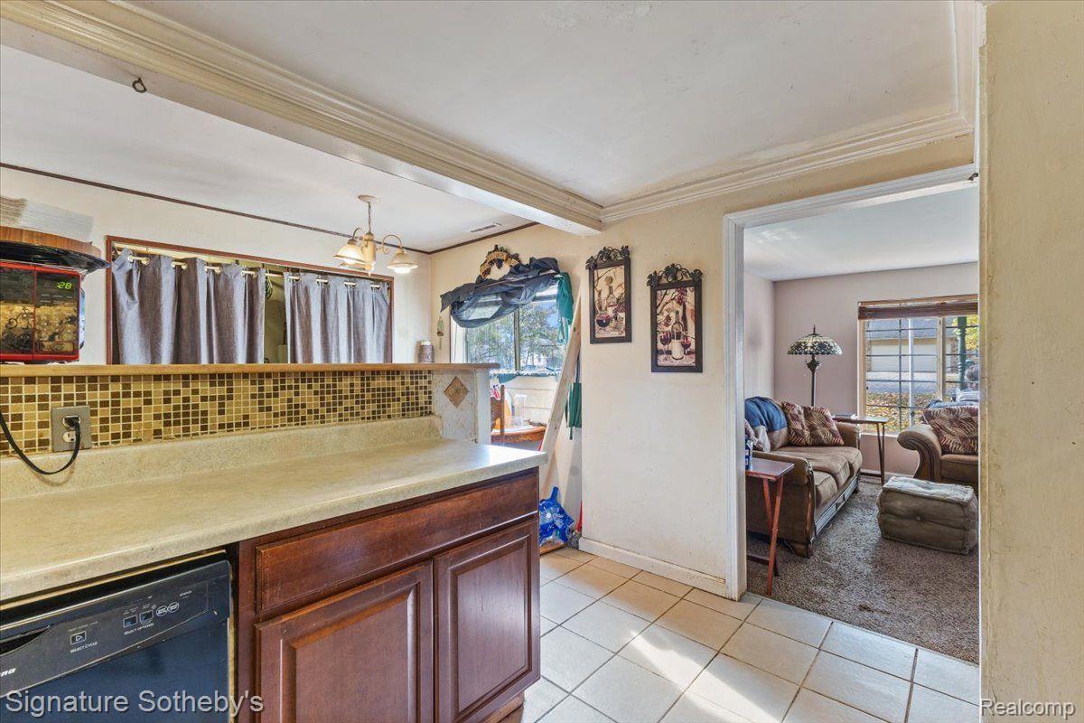 2745 WEAVERTON