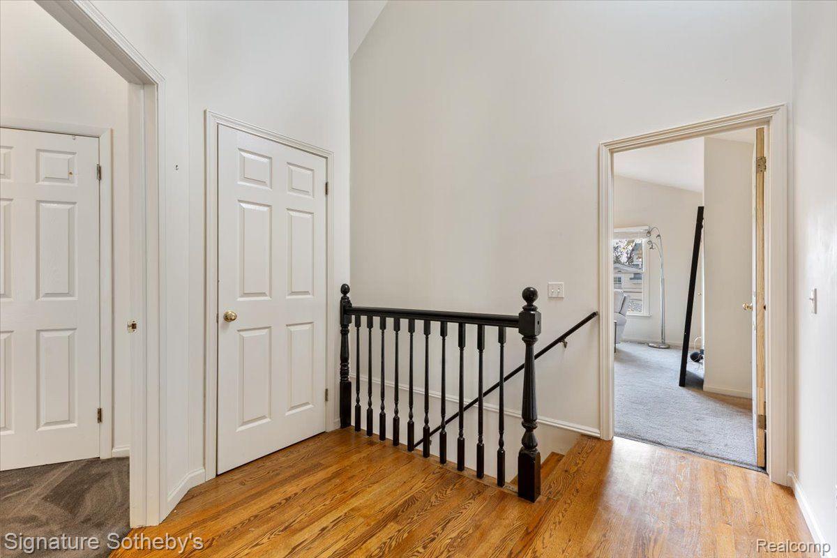 888 HUMPHREY AVE