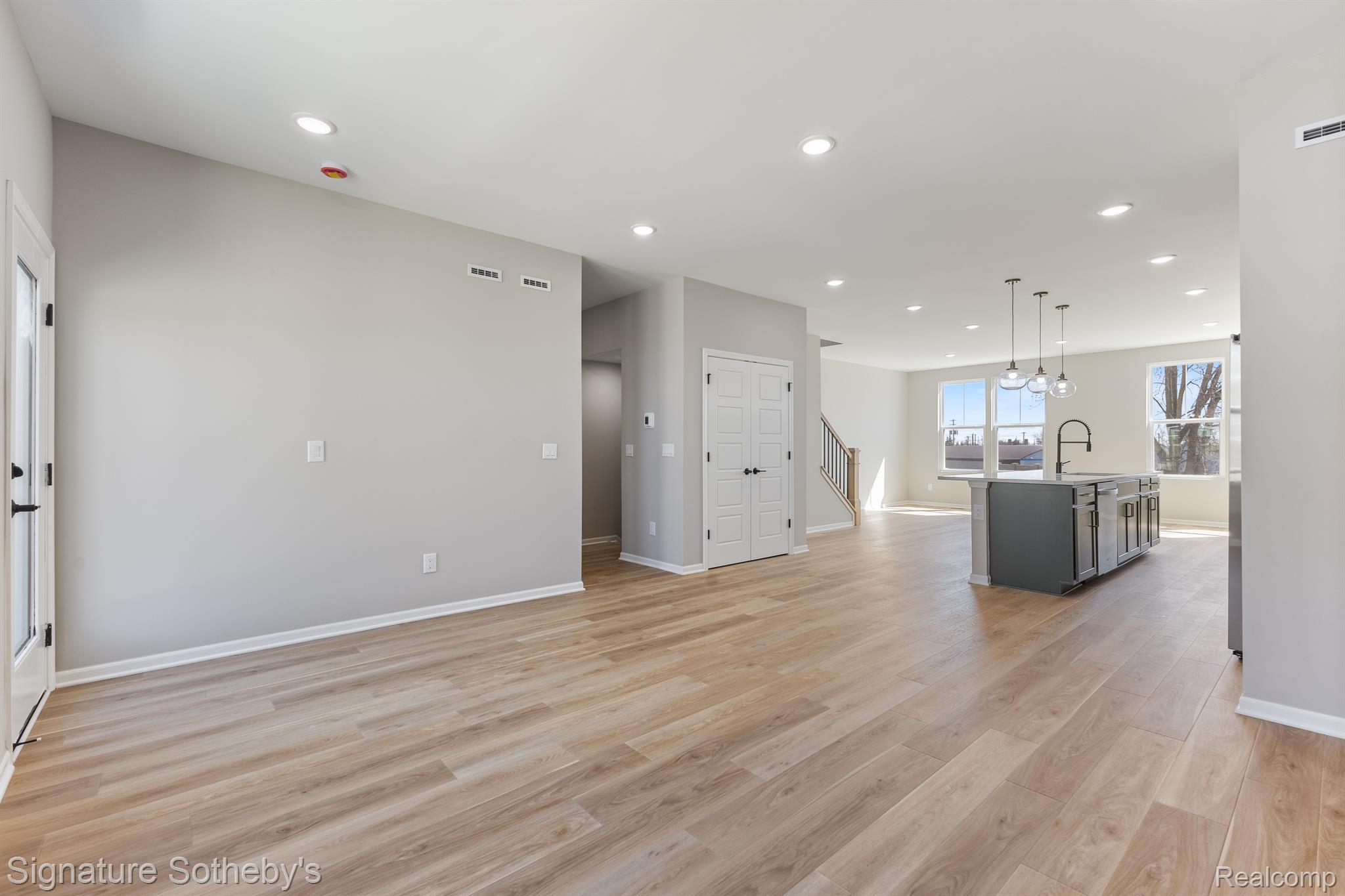 43115 Atwood Avenue