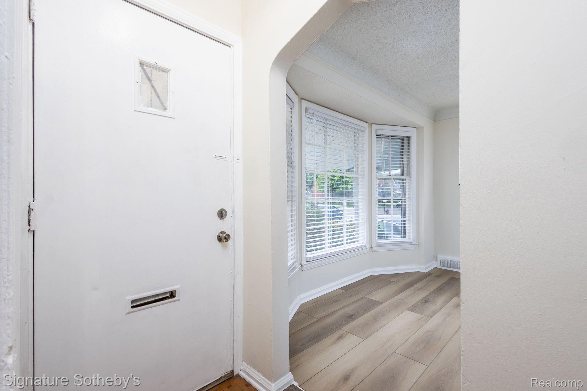 18619 Birwood Street