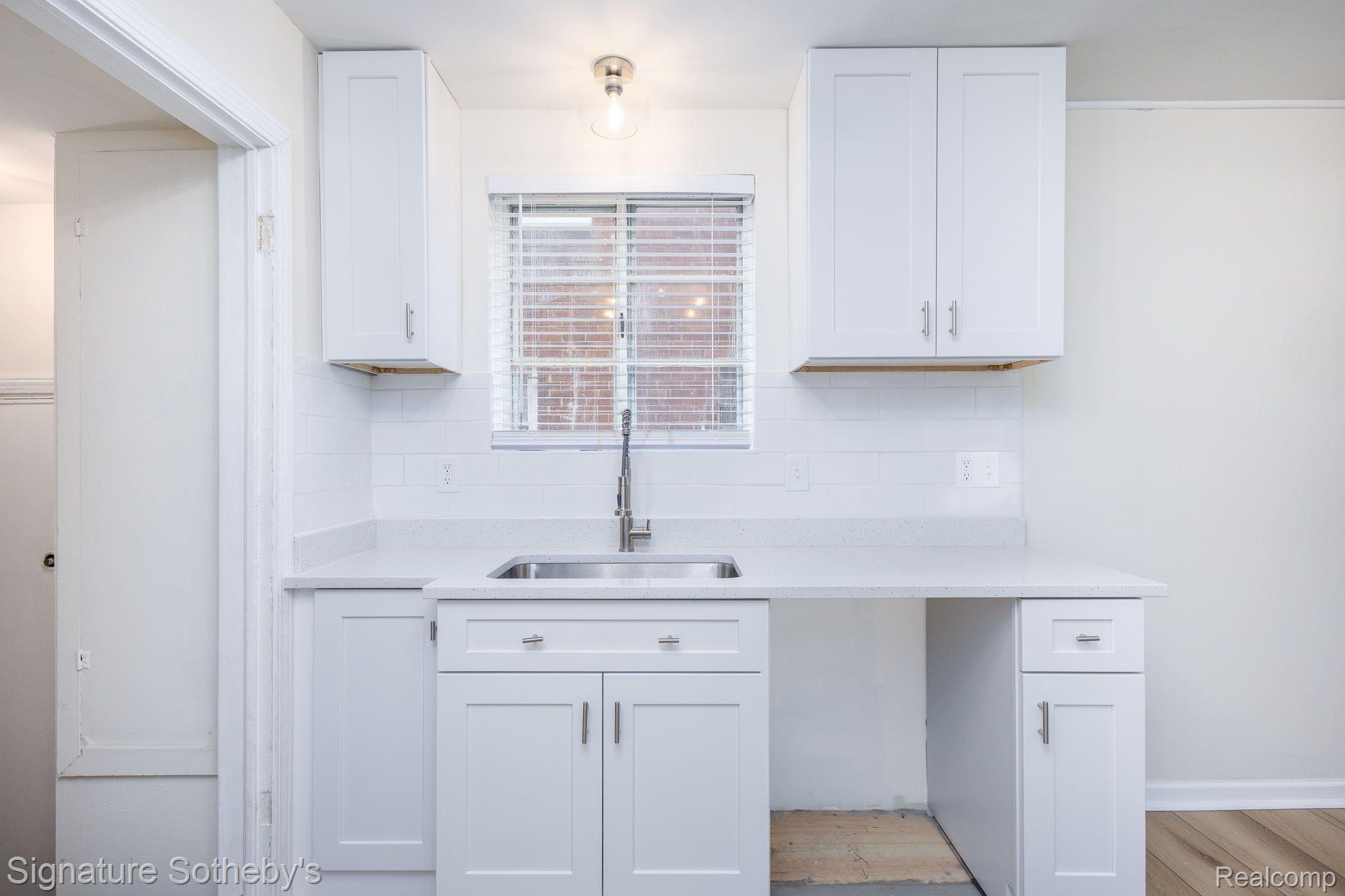 18619 Birwood Street