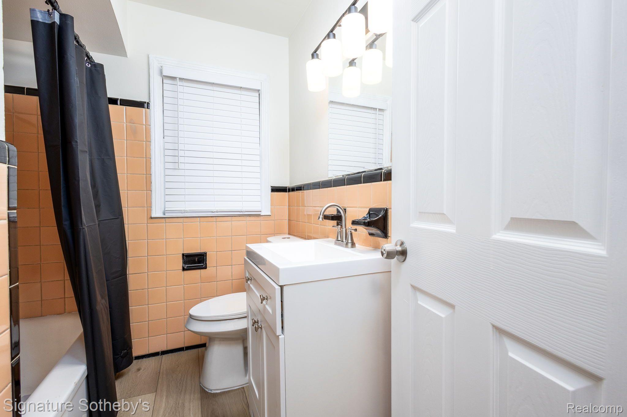 18619 Birwood Street