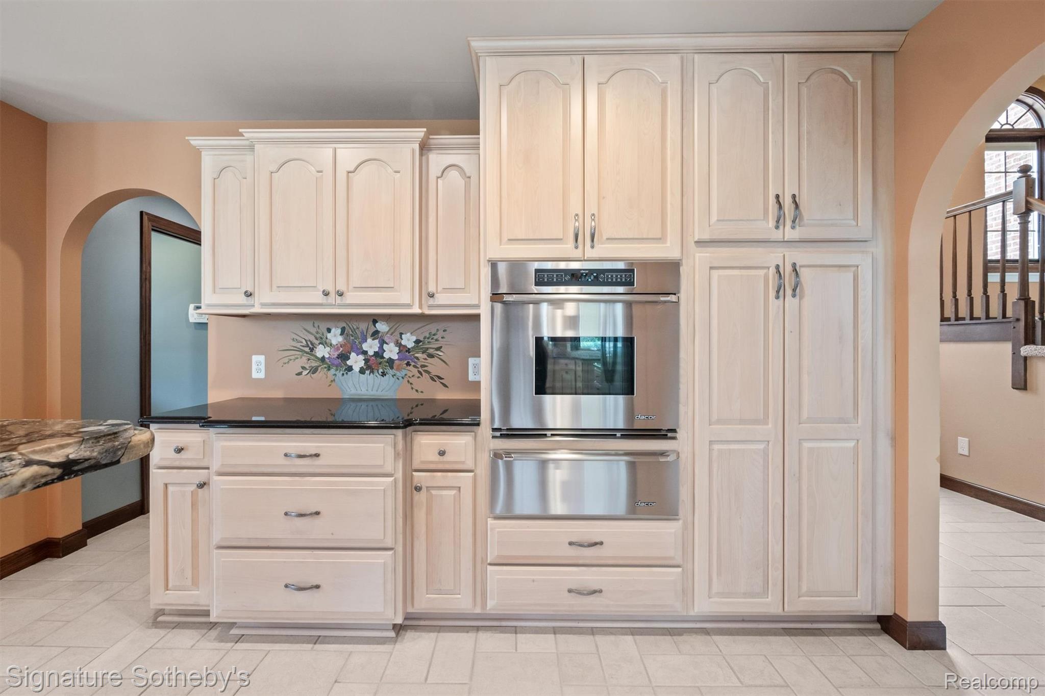 24525 Ridgeview Drive