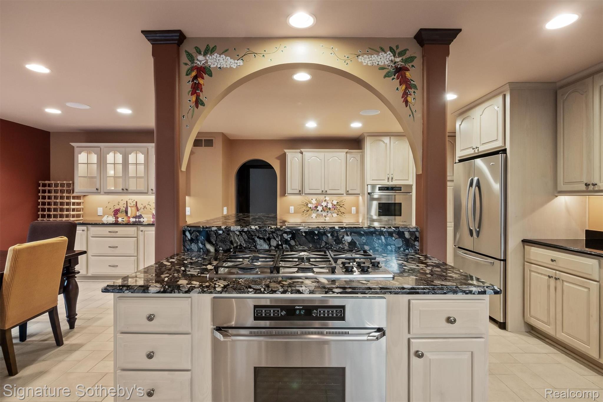24525 Ridgeview Drive