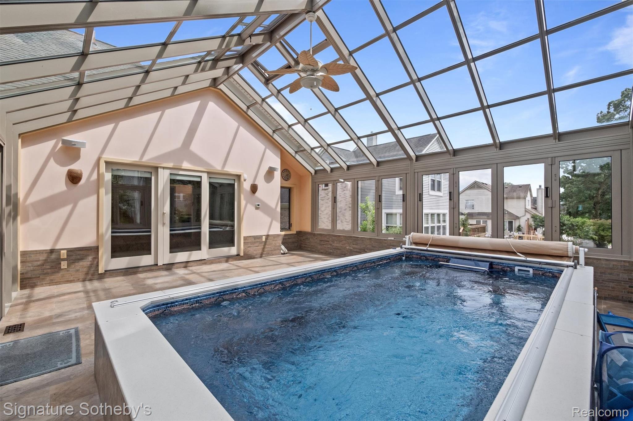 24525 Ridgeview Drive