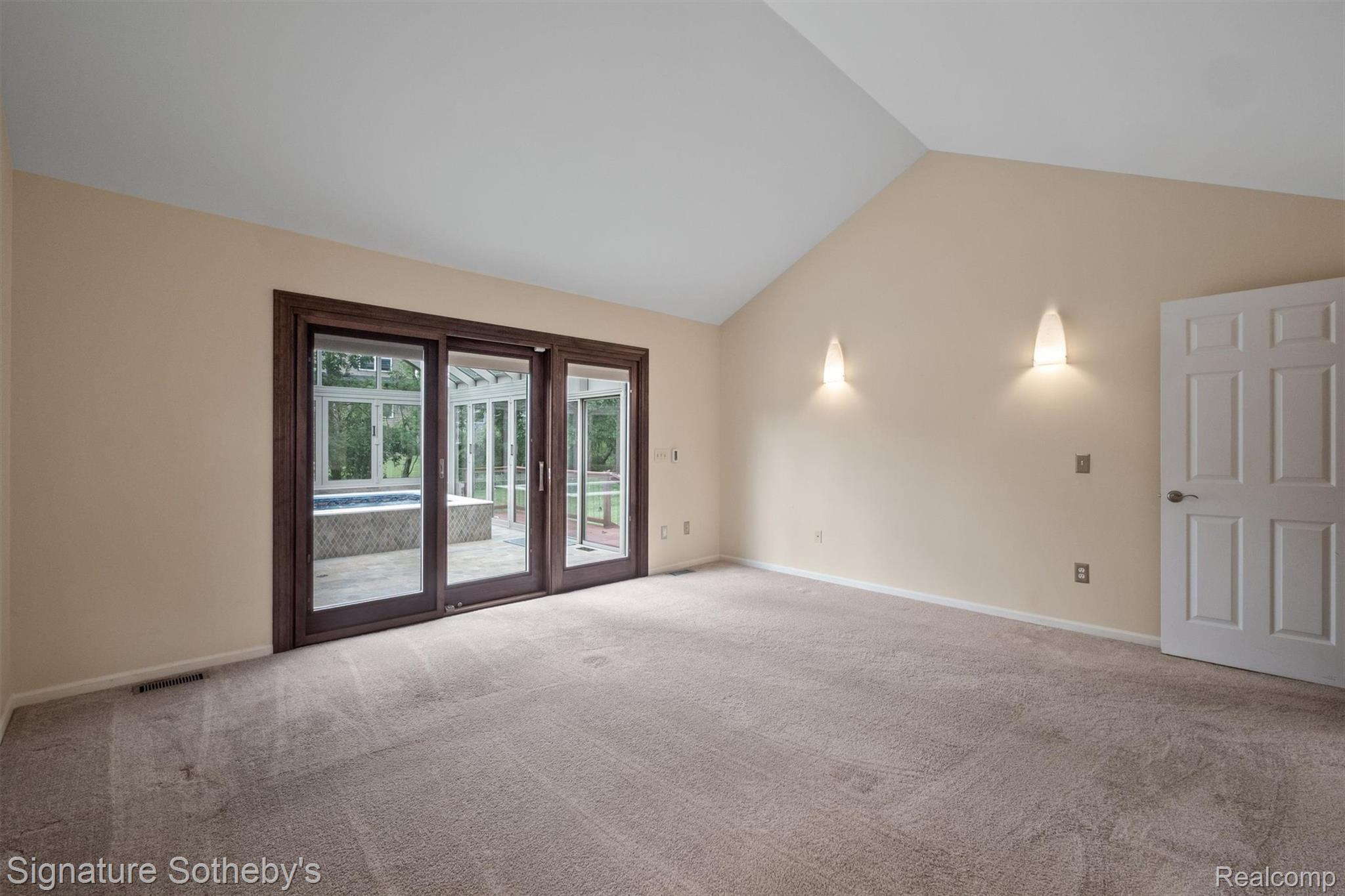 24525 Ridgeview Drive