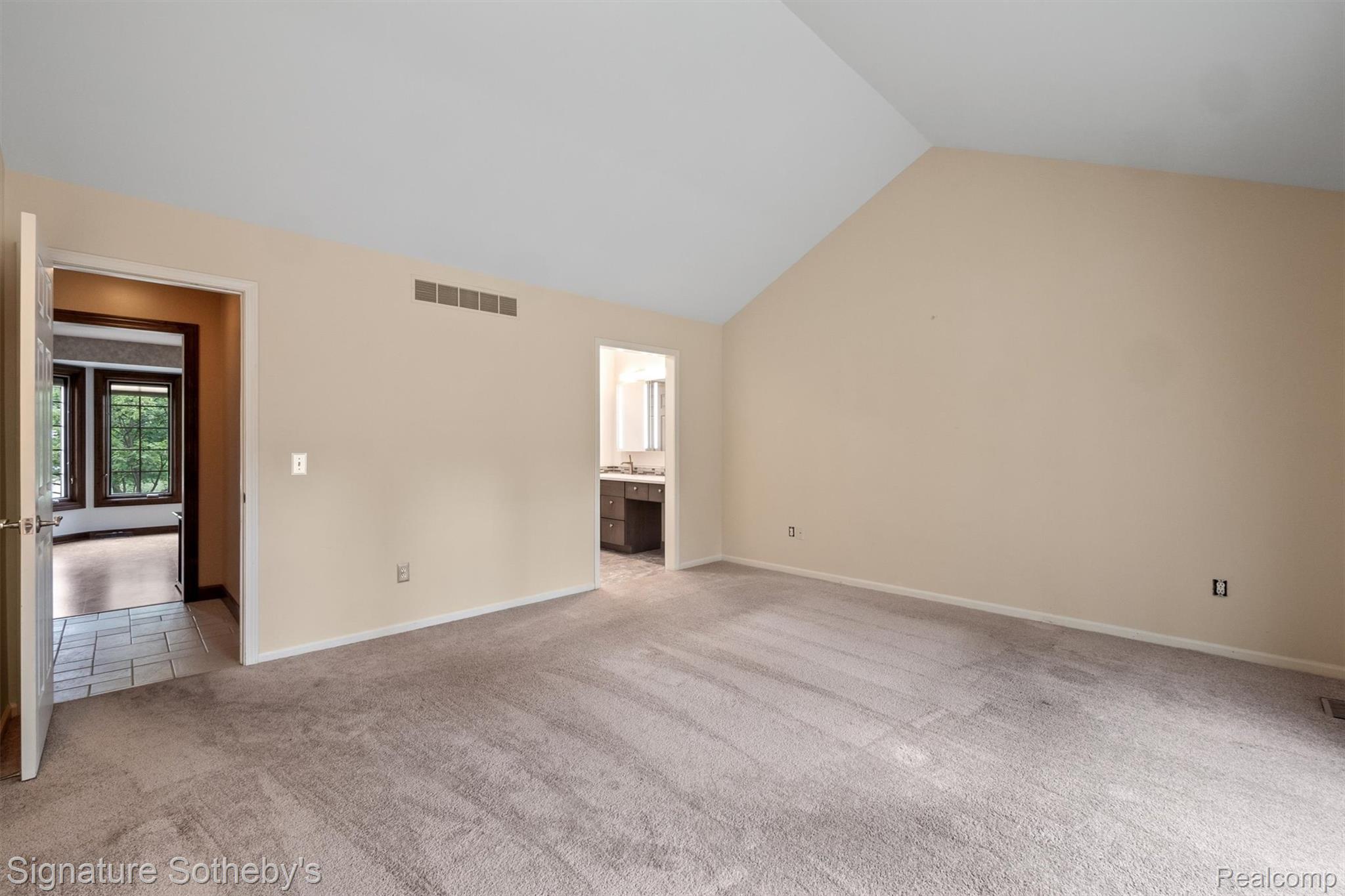 24525 Ridgeview Drive
