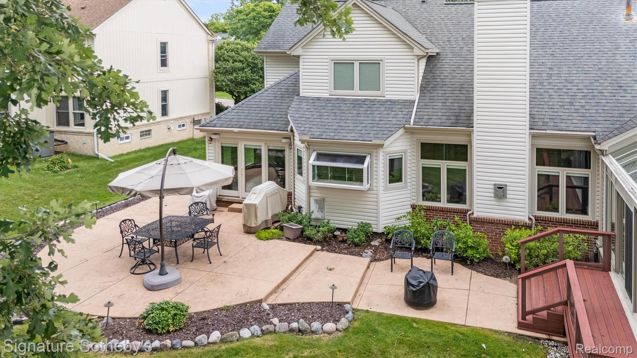 24525 Ridgeview Drive