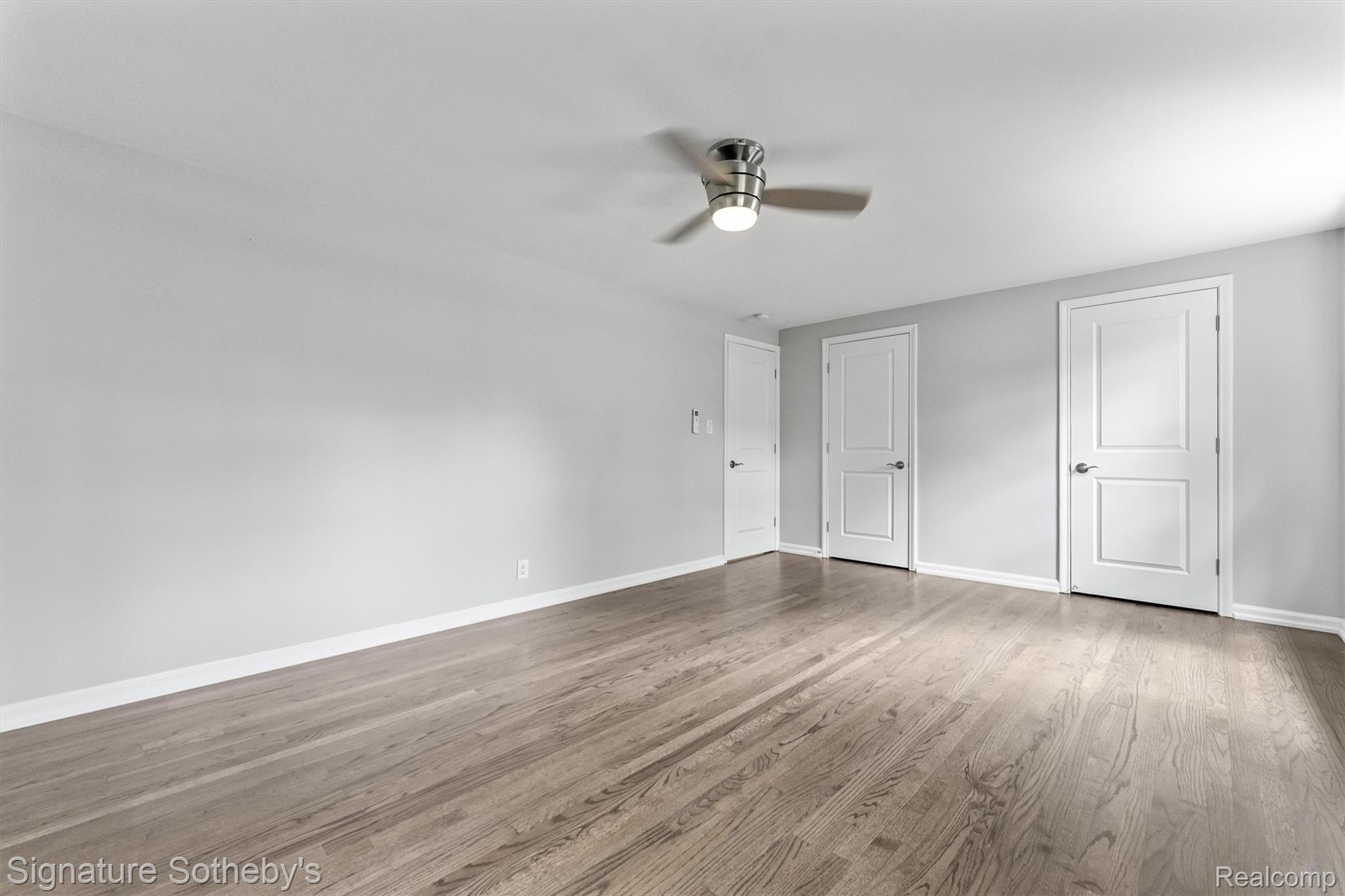 1054 Saxon Drive