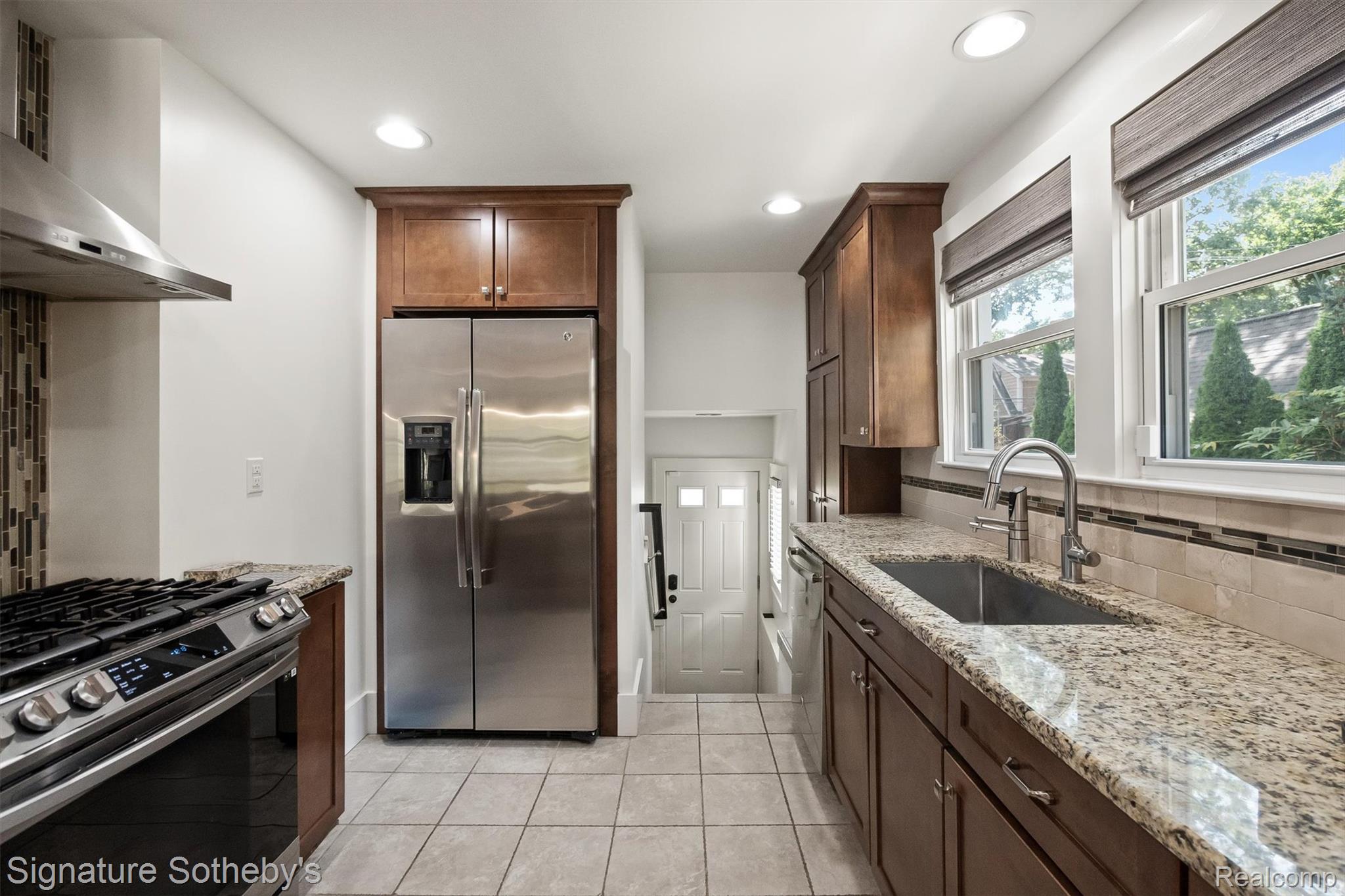 28 Maywood Avenue